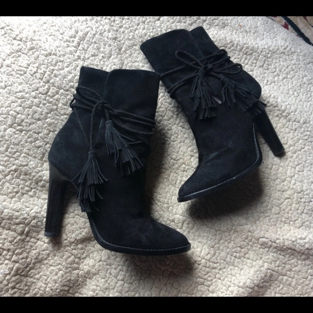 Women’s shoes